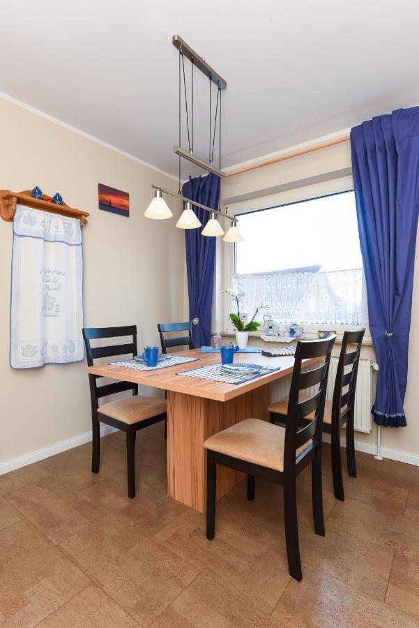 Ferienwohnung Haus Heimathafen Esens Extérieur photo