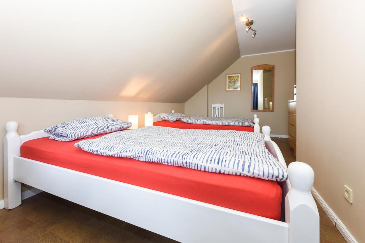 Ferienwohnung Haus Heimathafen Esens Extérieur photo