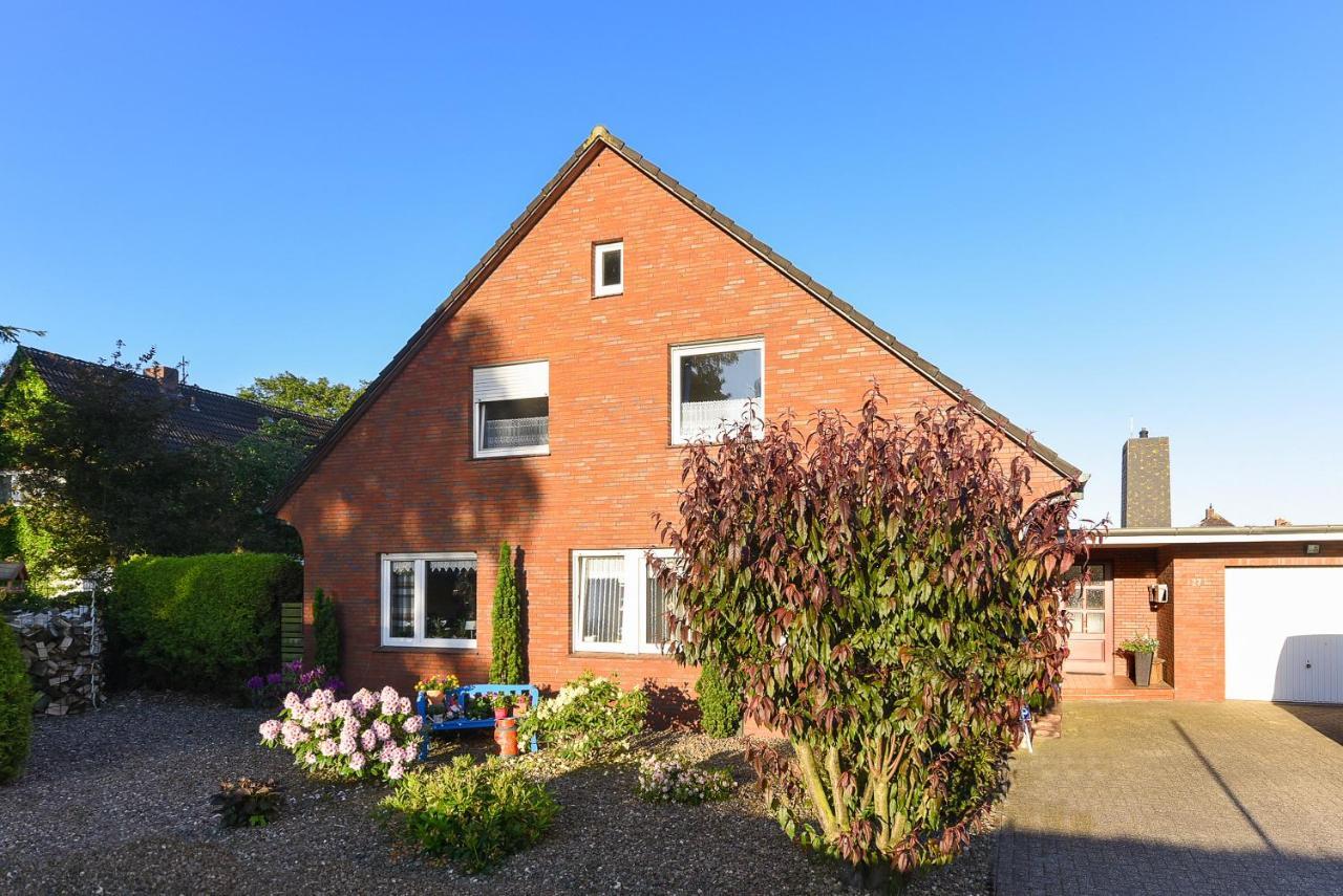 Ferienwohnung Haus Heimathafen Esens Extérieur photo